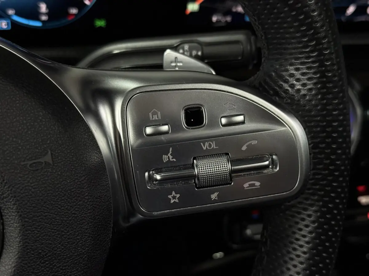 180 AMG|PANO|SFEER|KEYLESS|LED|CRUISE|WIDESCREEN