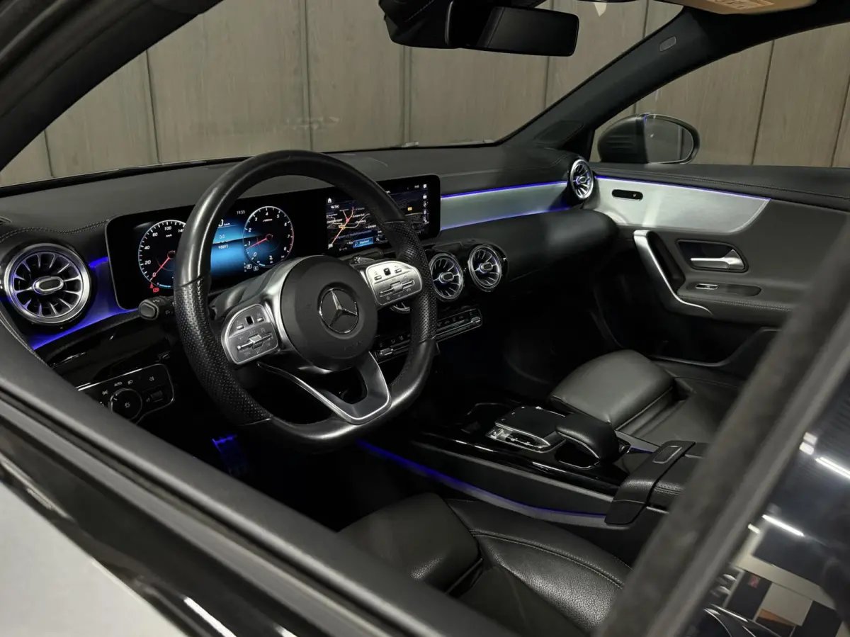 180 AMG|PANO|SFEER|KEYLESS|LED|CRUISE|WIDESCREEN