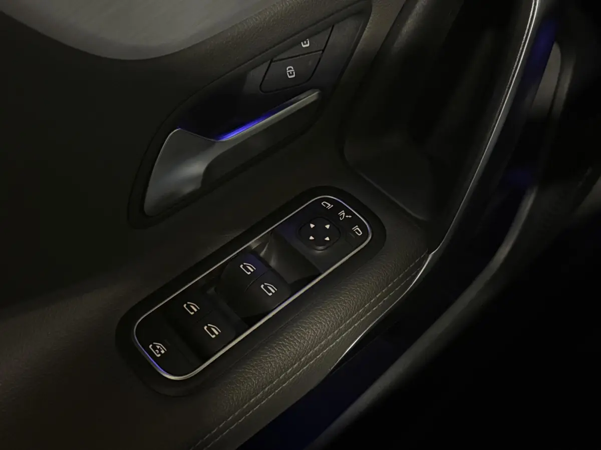 180 AMG|PANO|SFEER|KEYLESS|LED|CRUISE|WIDESCREEN