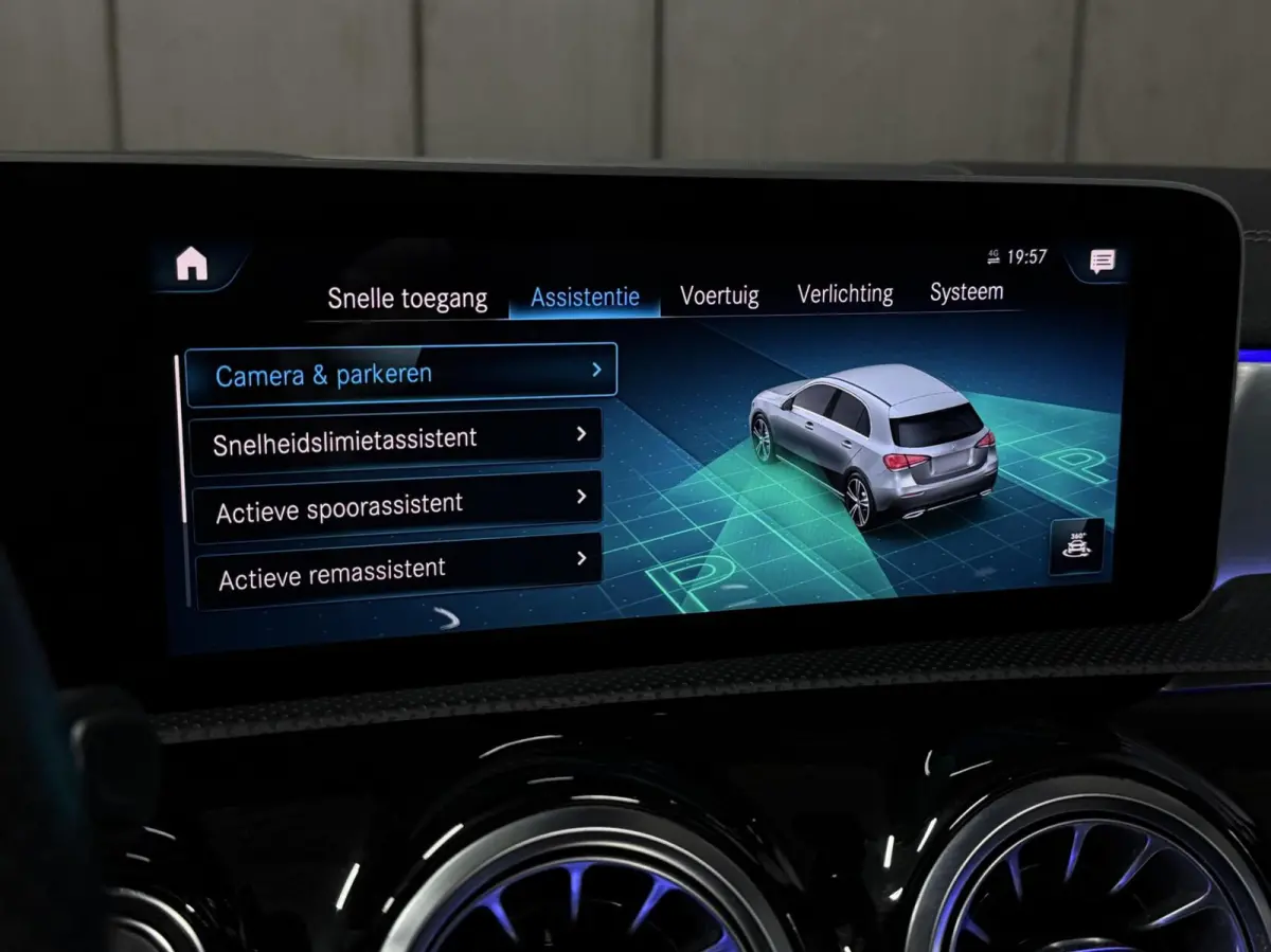 180 AMG|PANO|SFEER|KEYLESS|LED|CRUISE|WIDESCREEN