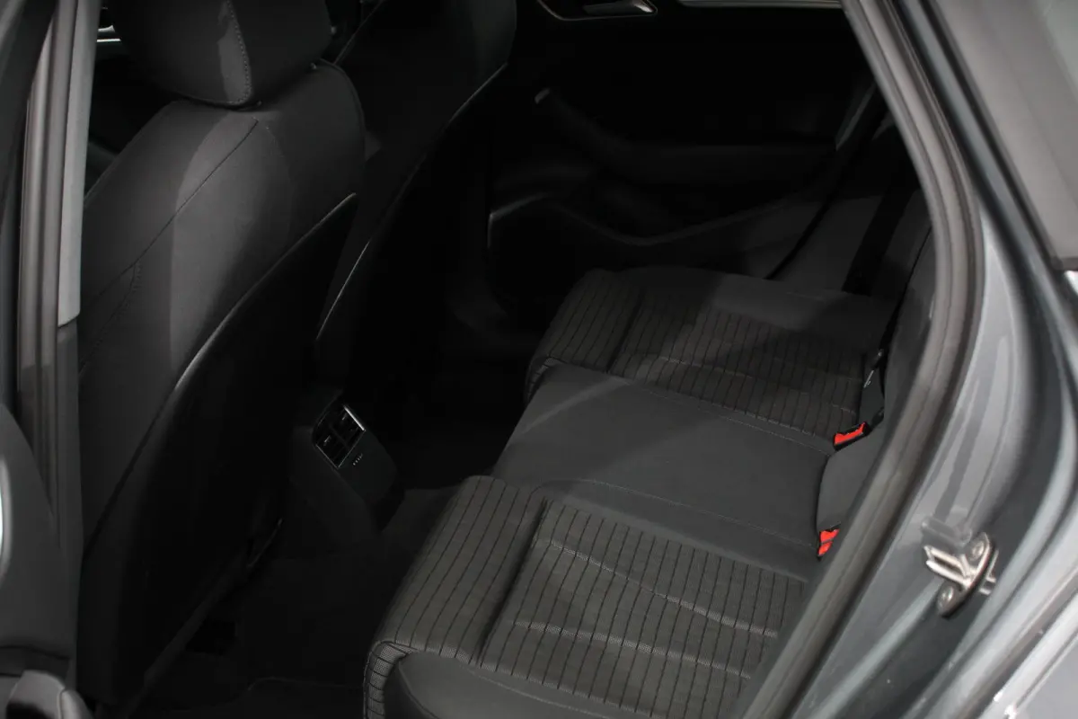 35 TFSI 150pk Automaat S-Line Sport Climate Control Parkeer sensoren Full Led Stoelverwarming Lichtmetalen Velgen