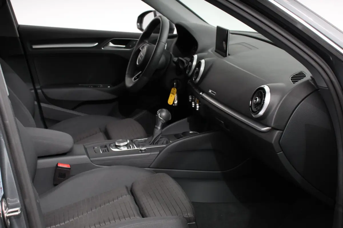 35 TFSI 150pk Automaat S-Line Sport Climate Control Parkeer sensoren Full Led Stoelverwarming Lichtmetalen Velgen