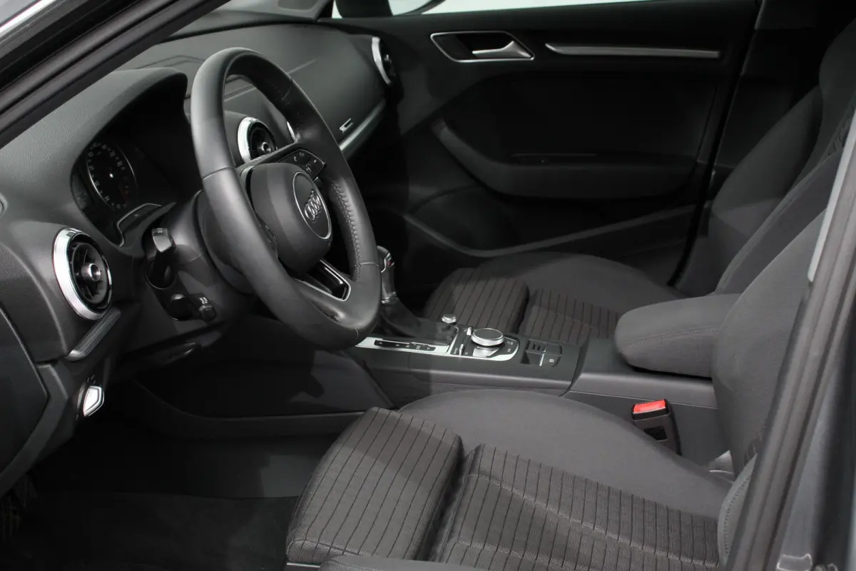 35 TFSI 150pk Automaat S-Line Sport Climate Control Parkeer sensoren Full Led Stoelverwarming Lichtmetalen Velgen