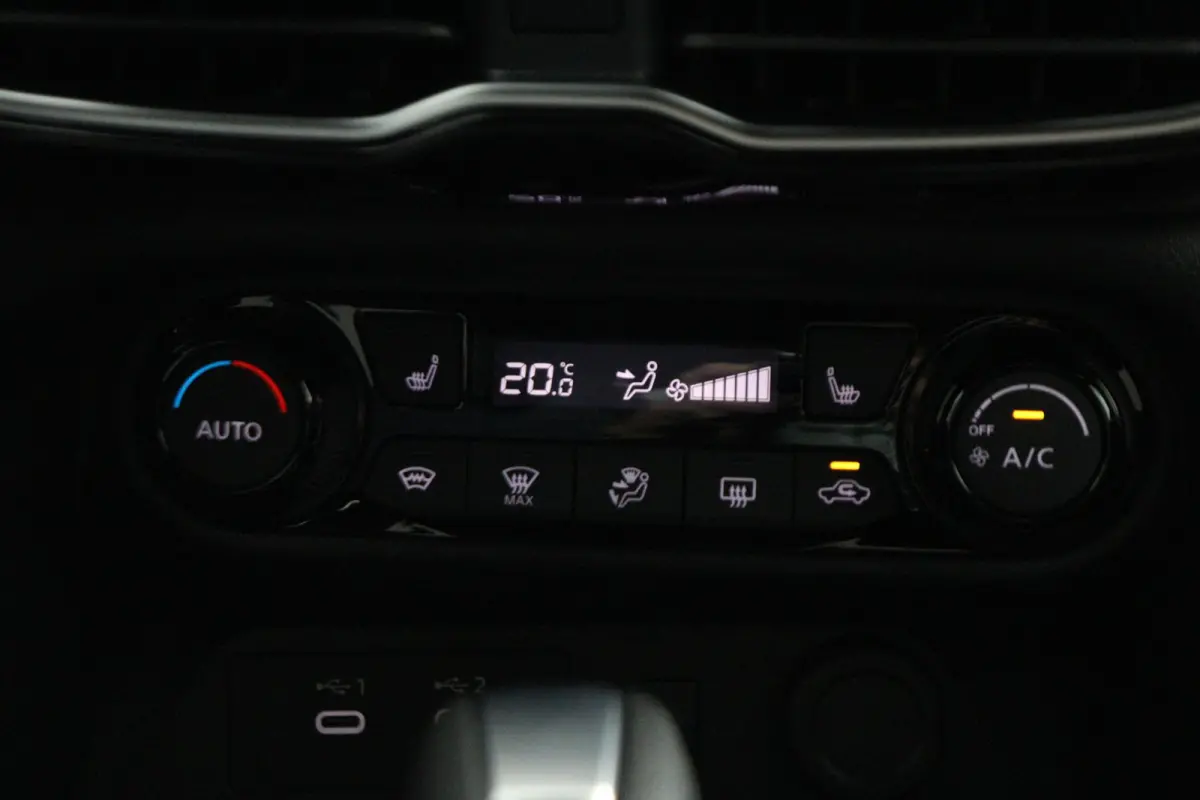 1.6 Hybrid Pulse FAP aero velgen | € 3.000,- voorraadvoordeel! | Navigatie| Bose Sound | Bijzonder mooie uitvoering!!