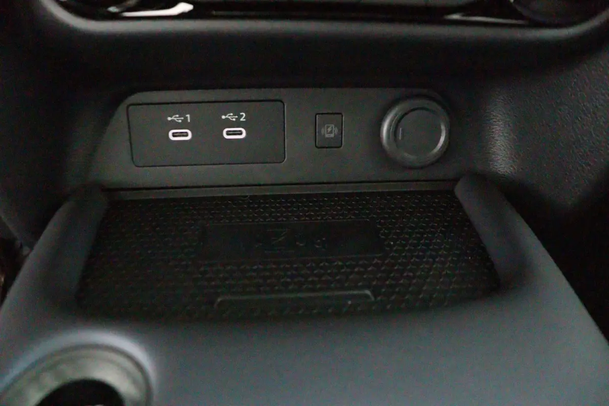 1.6 Hybrid Pulse FAP aero velgen | € 3.000,- voorraadvoordeel! | Navigatie| Bose Sound | Bijzonder mooie uitvoering!!