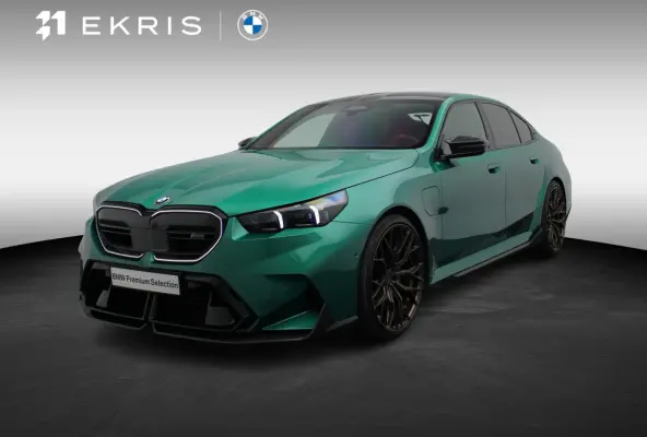 Sedan Comfort Pack | M Carbon-keramische remmen | Trekhaak | Driving Assistant Professional | Bowers & Wilkins |