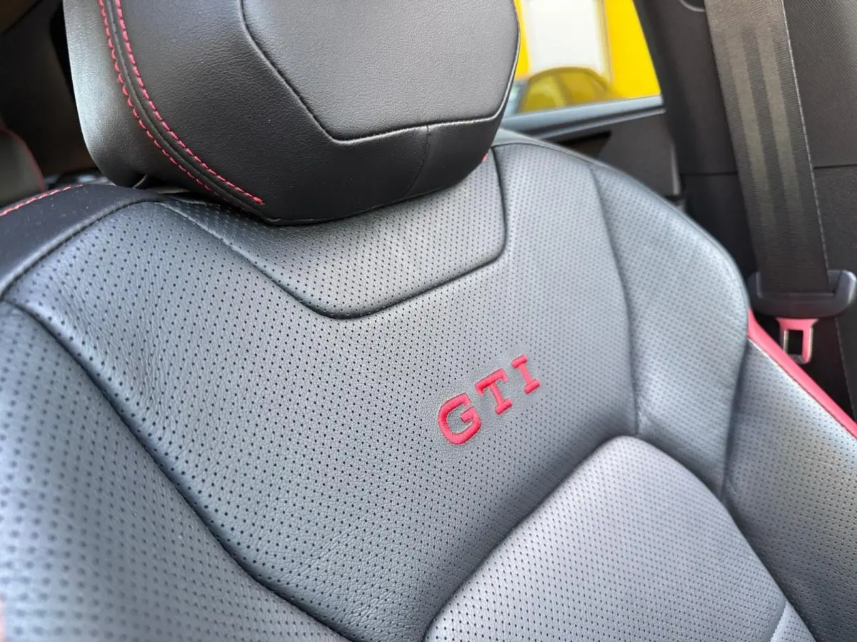 2.0 TSI GTI Edition 25 Pano*1 of 2500*Cam*Creme kleur*FULL OPTIONS