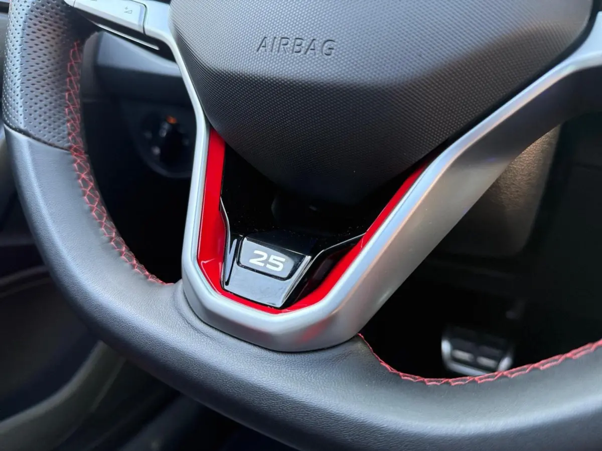 2.0 TSI GTI Edition 25 Pano*1 of 2500*Cam*Creme kleur*FULL OPTIONS