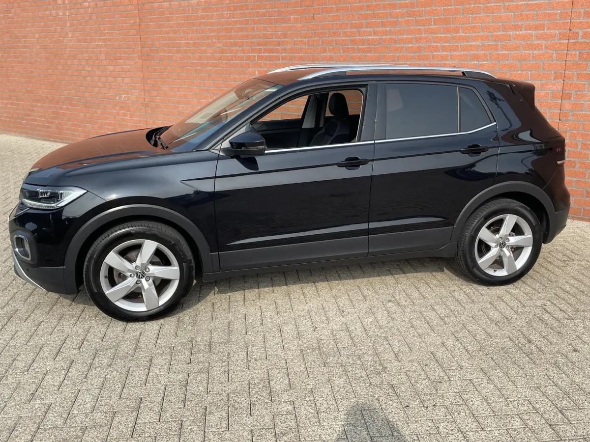 1.0 TSI 110pk DSG Style Navigatie Apple Carplay / Android Auto Camera Parkeer sensoren Dab Winterpakket Digitale Cockpit