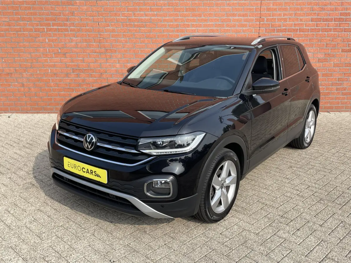 1.0 TSI 110pk DSG Style Navigatie Apple Carplay / Android Auto Camera Parkeer sensoren Dab Winterpakket Digitale Cockpit