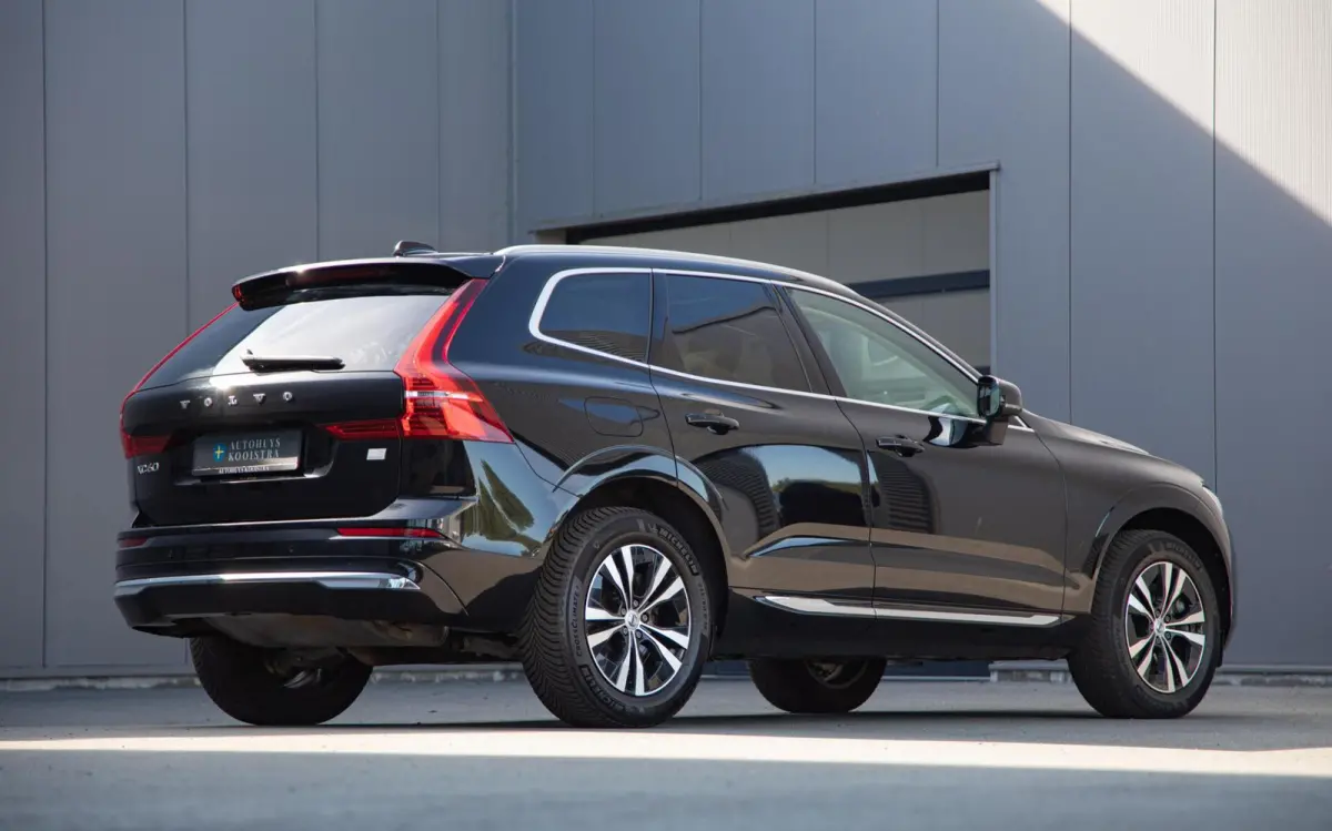 2.0 T6 Plug-in hybrid AWD Core Bright Panorama|Leder