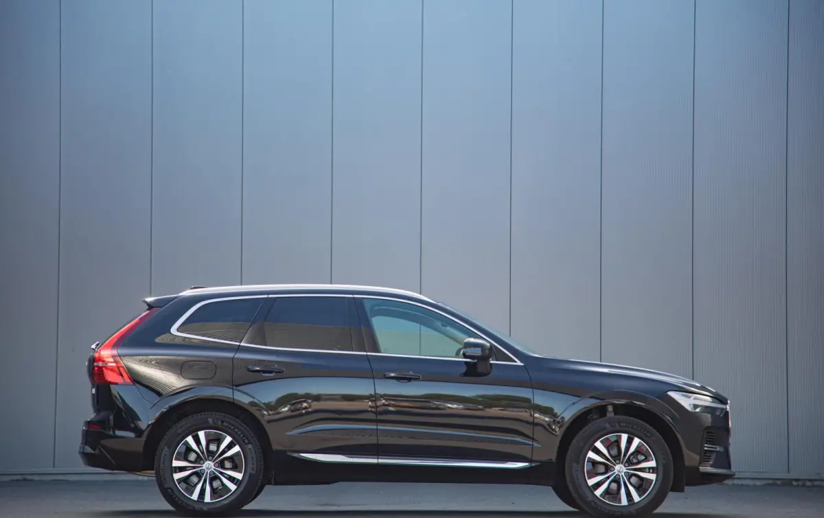 2.0 T6 Plug-in hybrid AWD Core Bright Panorama|Leder