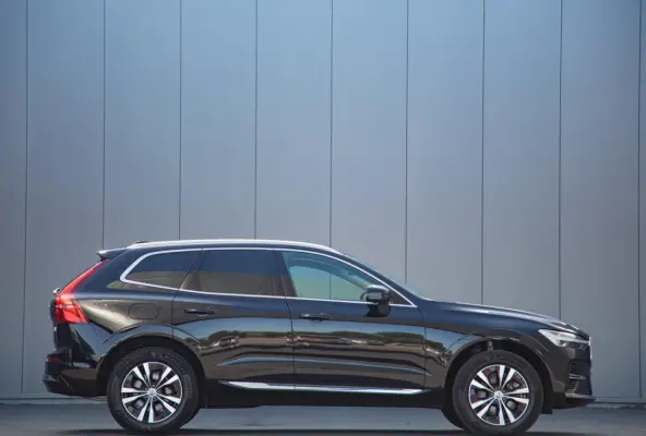 2.0 T6 Plug-in hybrid AWD Core Bright Panorama|Leder