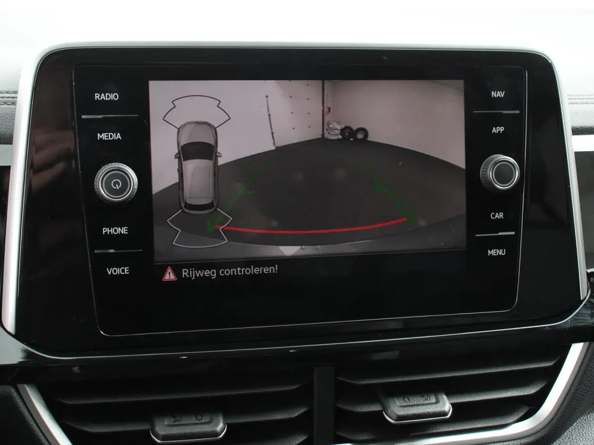 1.5 TSI 150pk DSG R-Line Navigatie Apple Carplay/Android Auto Parkeersensoren Camera Adaptive Cruise Control Dab Digitale Cockpit