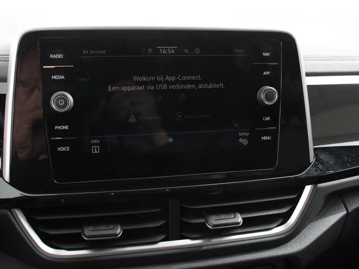 1.5 TSI 150pk DSG R-Line Navigatie Apple Carplay/Android Auto Parkeersensoren Camera Adaptive Cruise Control Dab Digitale Cockpit