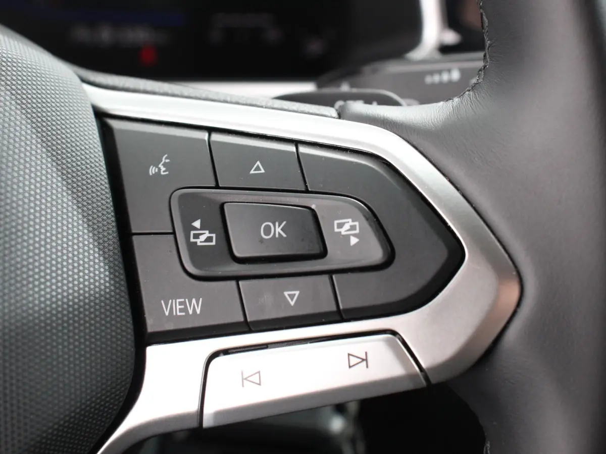 1.5 TSI 150pk DSG R-Line Navigatie Apple Carplay/Android Auto Parkeersensoren Camera Adaptive Cruise Control Dab Digitale Cockpit