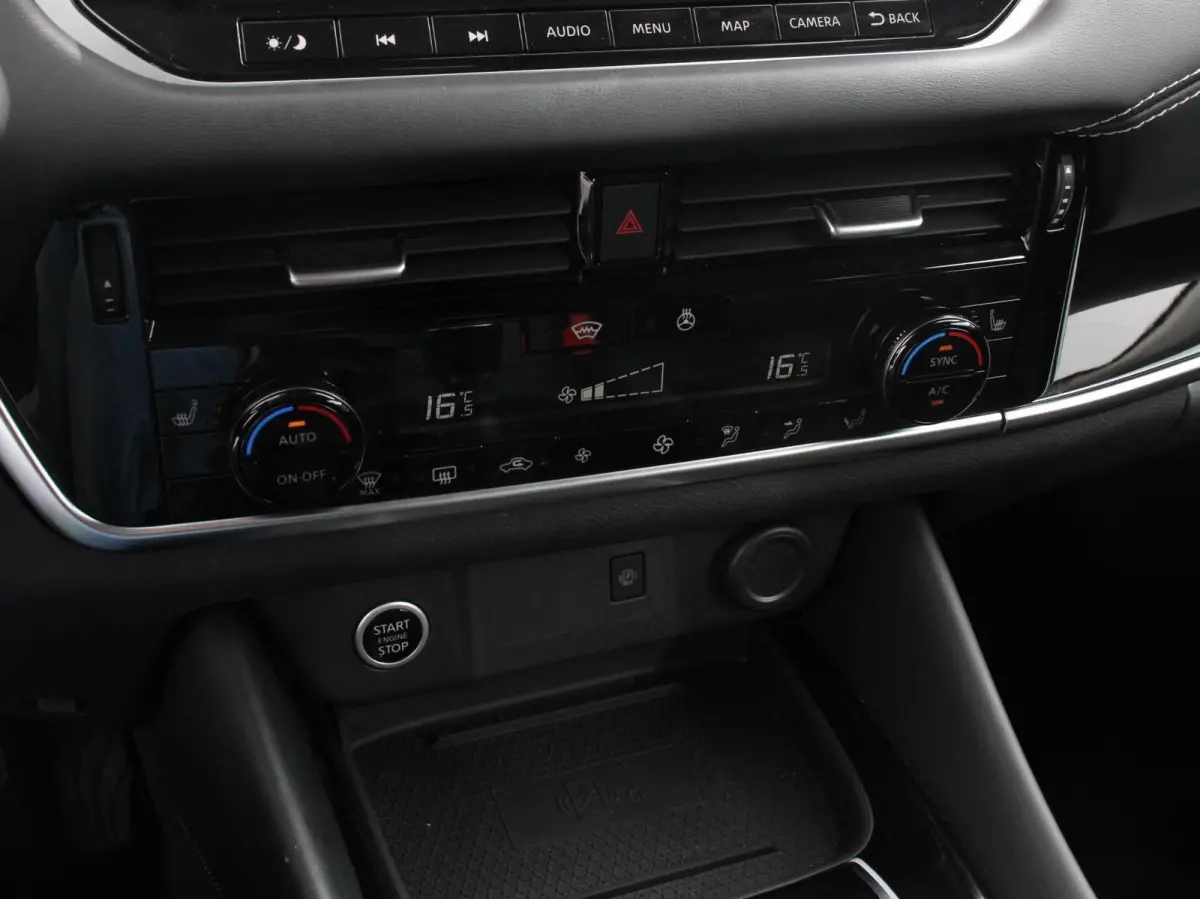 1.3 MHEV N-Connecta Nieuw model! Climate control LED Cruise control adaptive Navigatie 360* camera Verwarmde voorstoelen Trekhaak LED