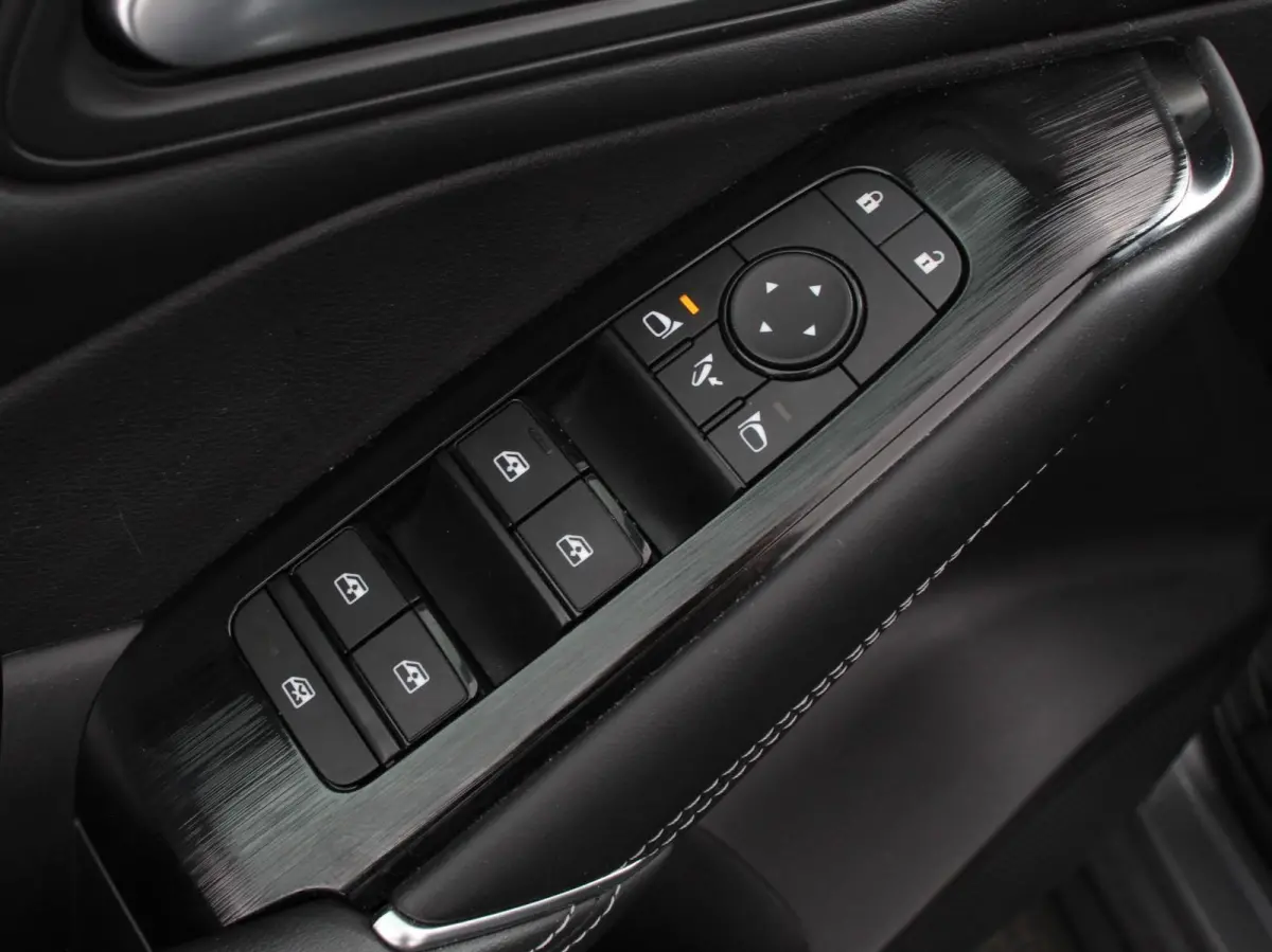 1.3 MHEV N-Connecta Nieuw model! Climate control LED Cruise control adaptive Navigatie 360* camera Verwarmde voorstoelen Trekhaak LED