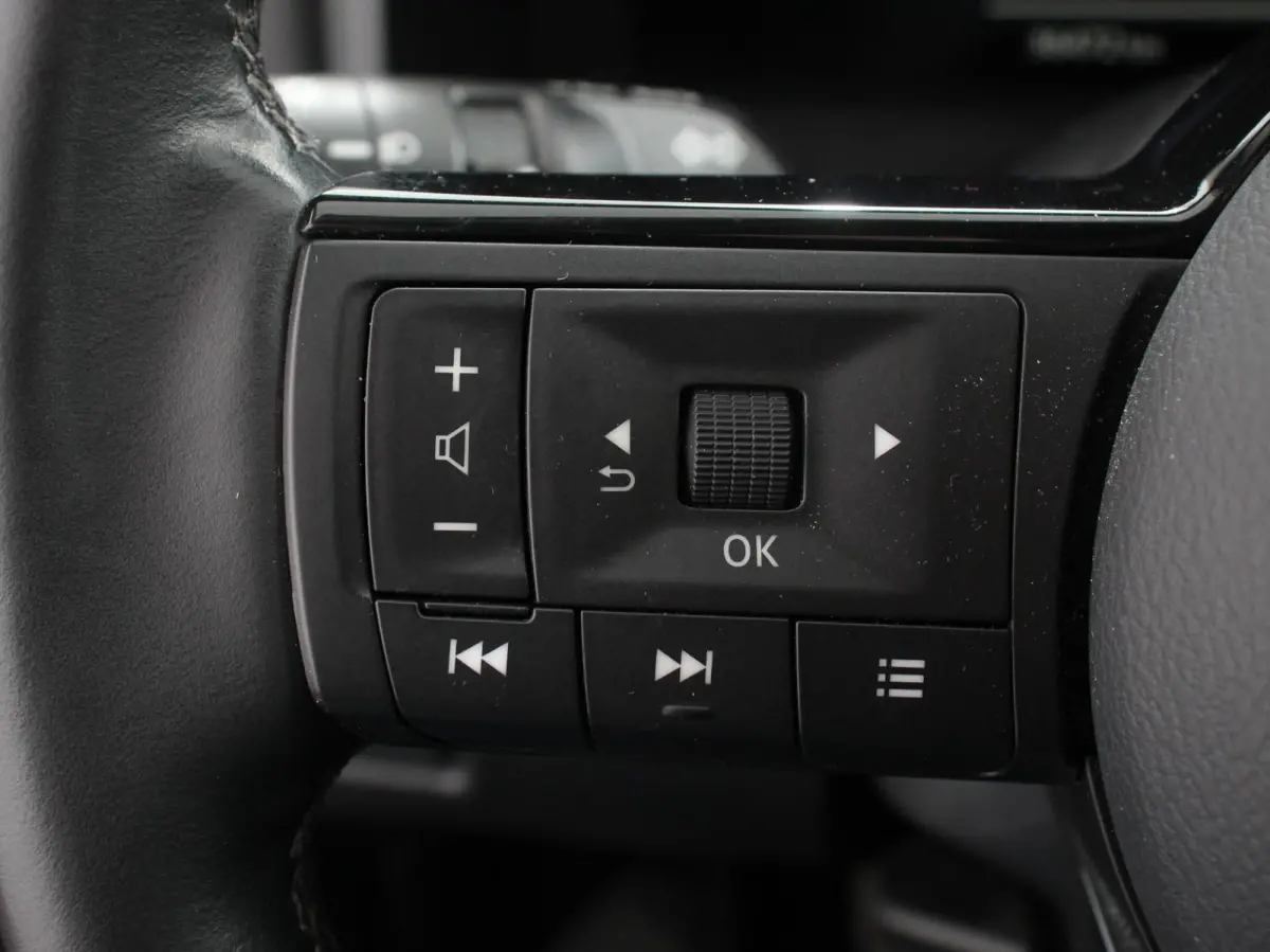 1.3 MHEV N-Connecta Nieuw model! Climate control LED Cruise control adaptive Navigatie 360* camera Verwarmde voorstoelen Trekhaak LED