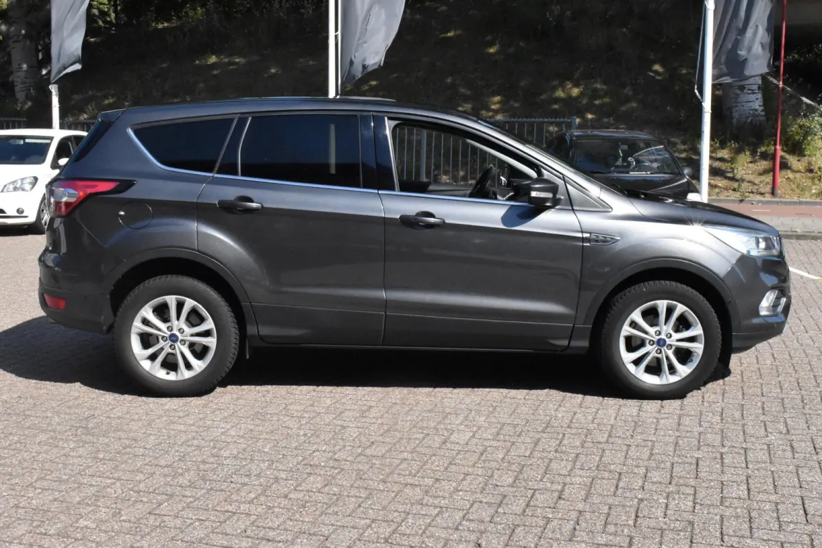 1.5 EcoBoost Titanium 2e Eigenaar | BSM | Navigatie  | 100% Onderhouden | 12 mnd BOVAG Garantie | Whatsapp 06-53188999