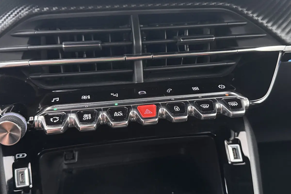 1.2 PT 101 PK Aut. GT Pack 3D Dash. Adap.Cruise Camera Carplay