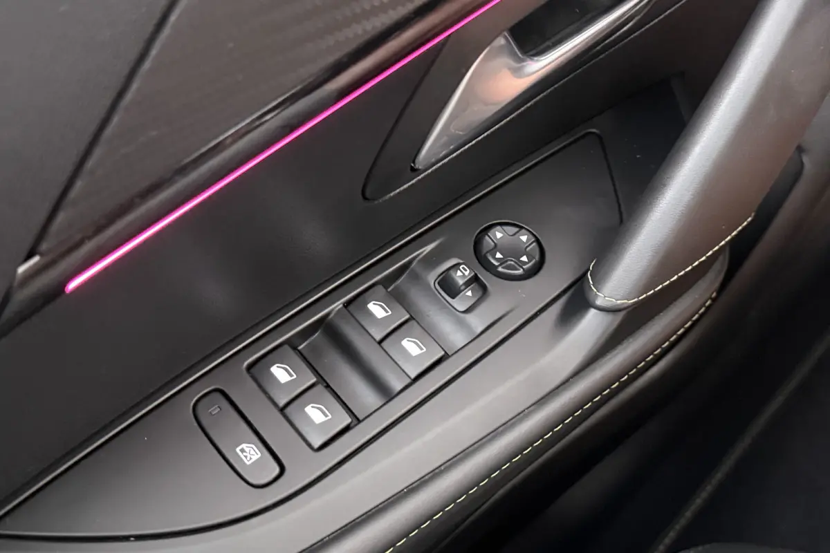 1.2 PT 101 PK Aut. GT Pack 3D Dash. Adap.Cruise Camera Carplay
