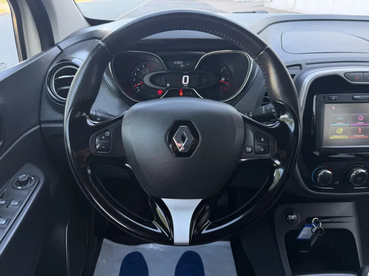 0.9 TCe Limited - NAVI/AIRCO/CRUISECONTROL