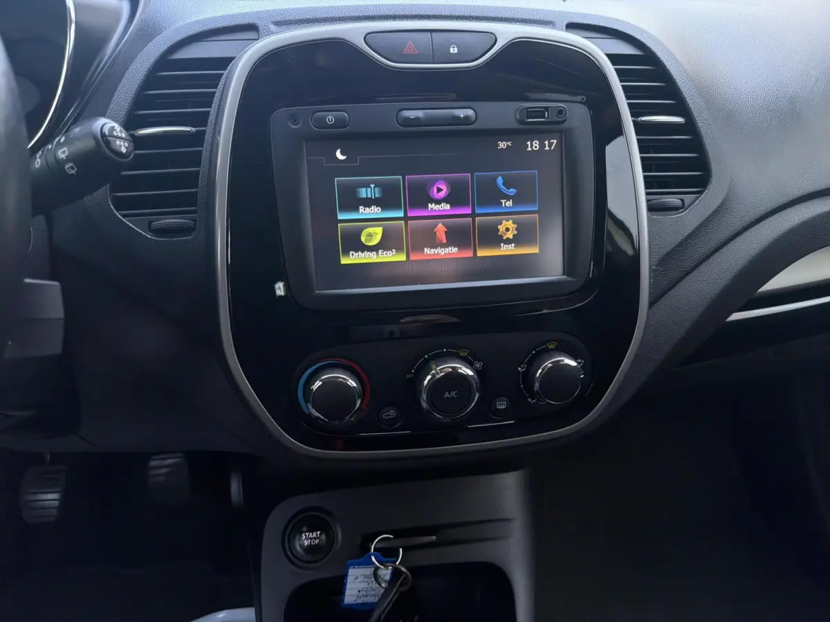 0.9 TCe Limited - NAVI/AIRCO/CRUISECONTROL