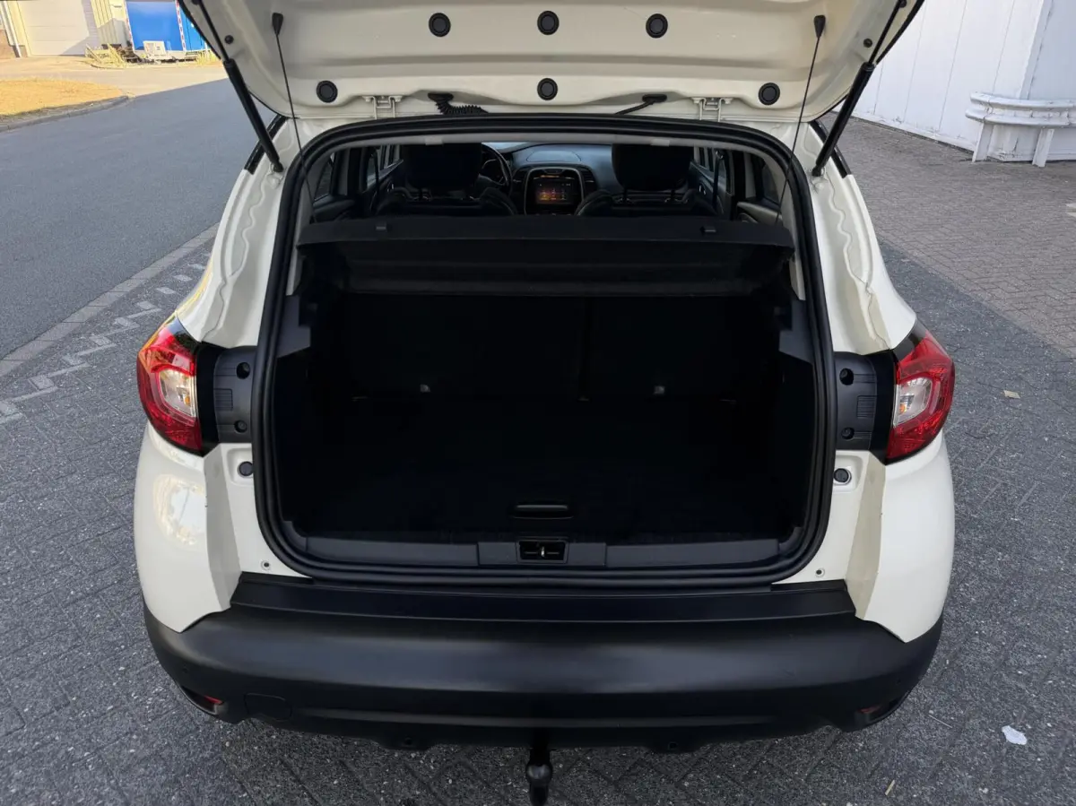 0.9 TCe Limited - NAVI/AIRCO/CRUISECONTROL