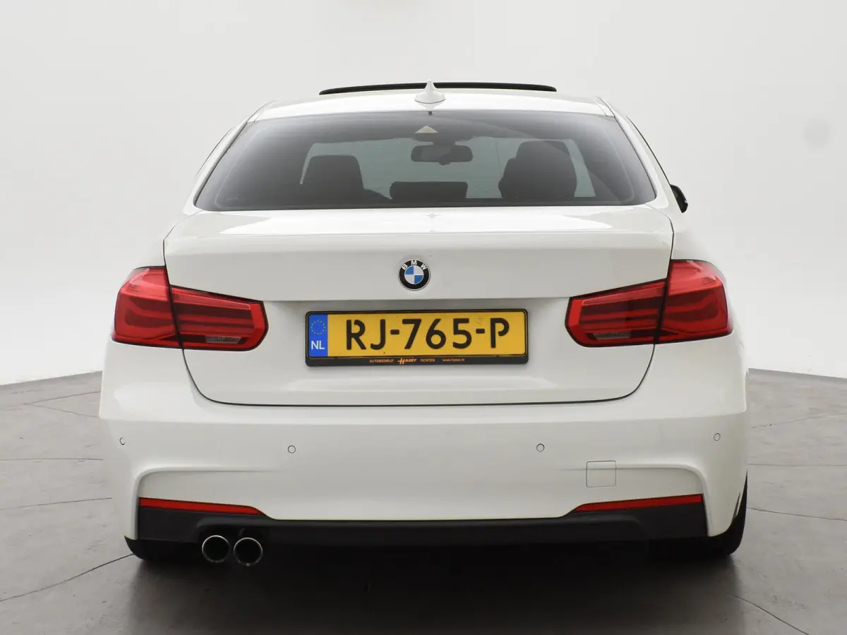 320i 184 PK M-SPORT AUT. HIGH EXECUTIVE+ SCHUIFDAK | HEAD-UP | STOELVERW. | LED | DAB | LEDER