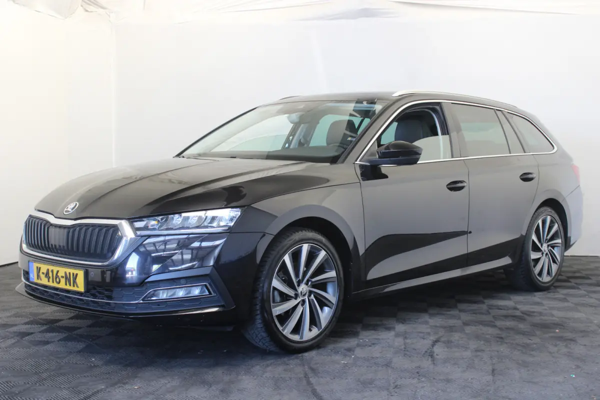 1.0 TSI Business Edition Plus |Navi|Trekhaak|Stoelverw.|