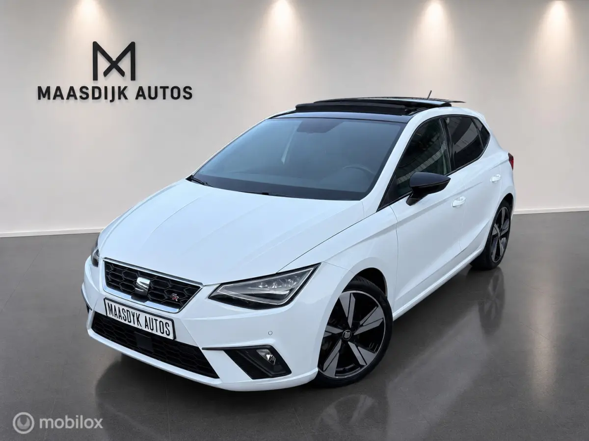 1.0 TSI FR PANO PDC VIRTUAL CARPLAY ALCANTARA