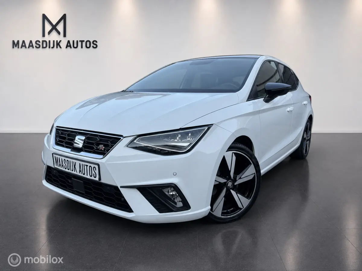 1.0 TSI FR PANO PDC VIRTUAL CARPLAY ALCANTARA