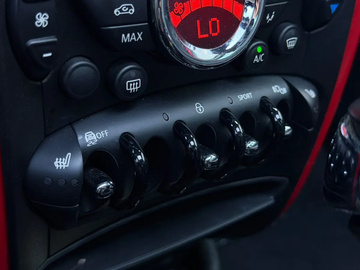 1.6 John Cooper Works ALL4 LAGE KM!! | 218PK | PANO | HARMAN/KARDON | LEER | PERF ONDERHOUD | CRUISE | CLIMATE |