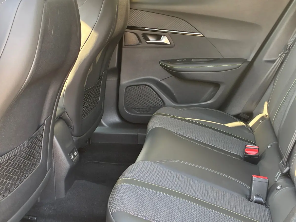 1.2 PureTech GT-Line|1e Eigenaar|Automaat|D-riem v.v.|Camera|Navigatie|CruiseControl|Climatronic|NAP|