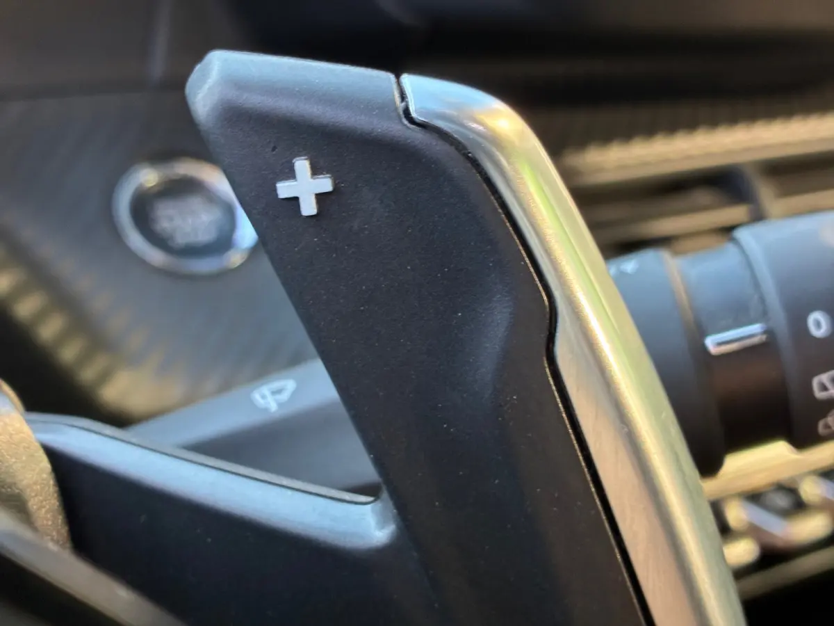1.2 PureTech GT-Line|1e Eigenaar|Automaat|D-riem v.v.|Camera|Navigatie|CruiseControl|Climatronic|NAP|