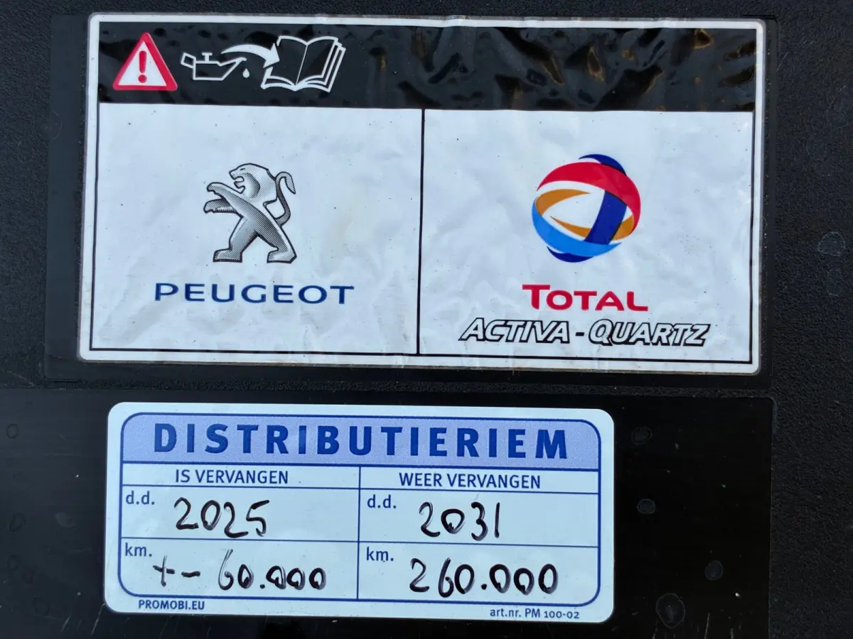 1.2 PureTech GT-Line|1e Eigenaar|Automaat|D-riem v.v.|Camera|Navigatie|CruiseControl|Climatronic|NAP|