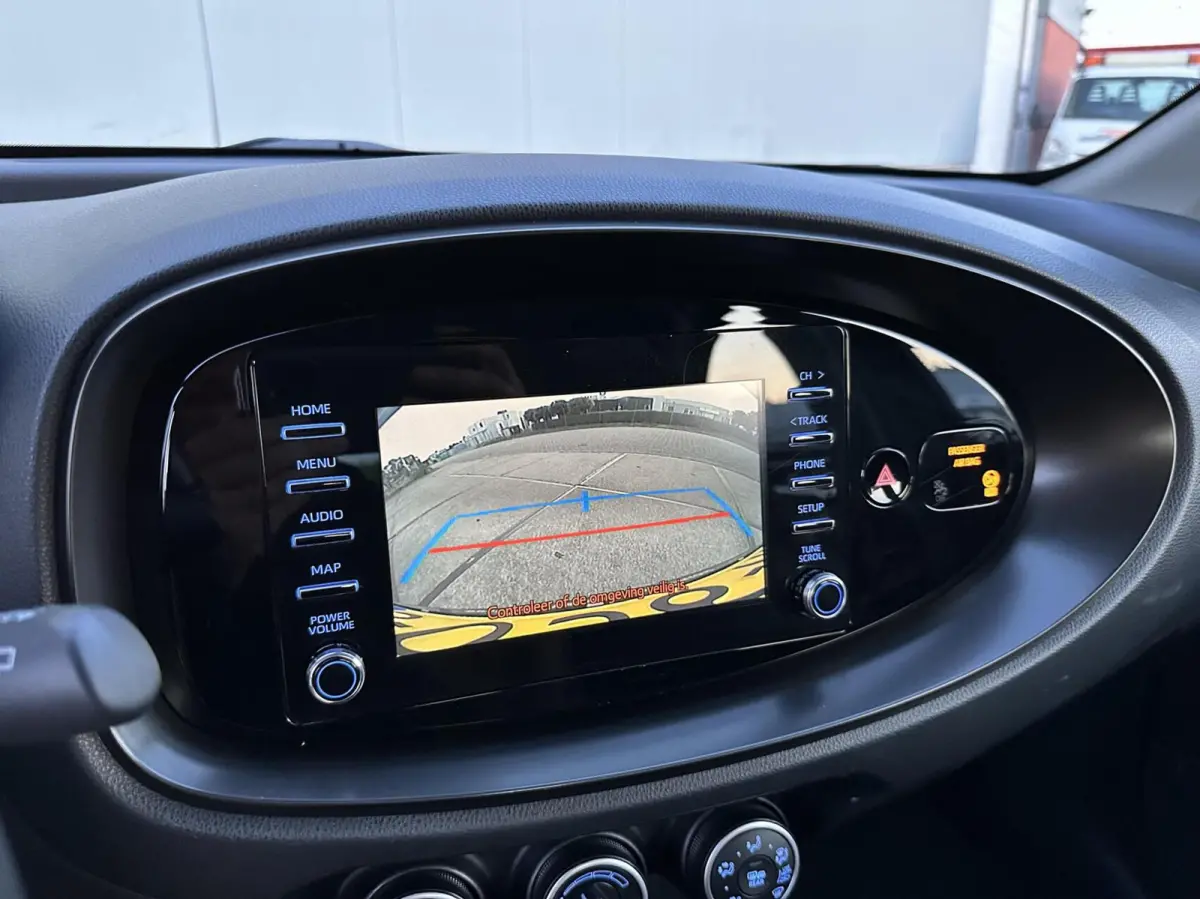 1.0 VVT-i MT Play carplay, nieuwe apk!