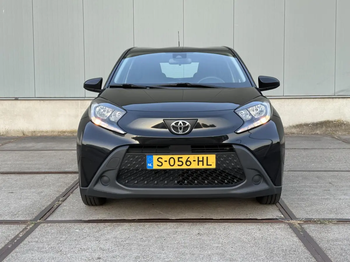 1.0 VVT-i MT Play carplay, nieuwe apk!