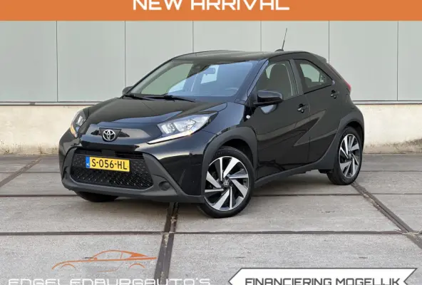 1.0 VVT-i MT Play carplay, nieuwe apk!