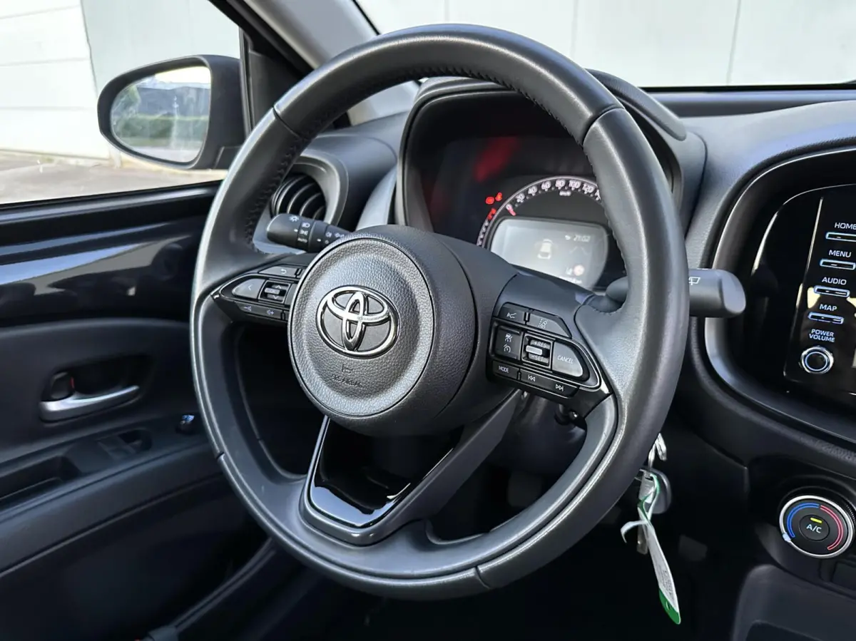 1.0 VVT-i MT Play carplay, nieuwe apk!