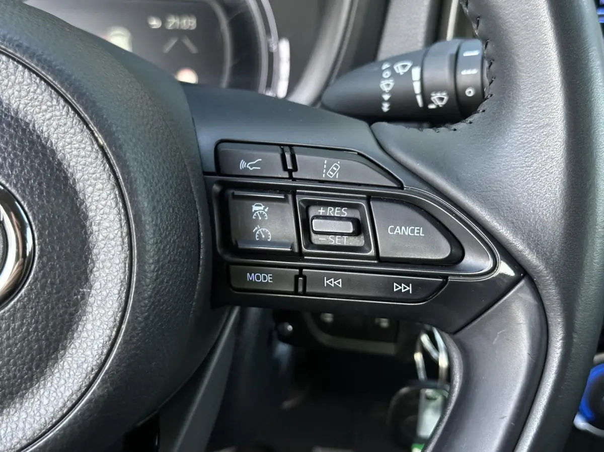 1.0 VVT-i MT Play carplay, nieuwe apk!