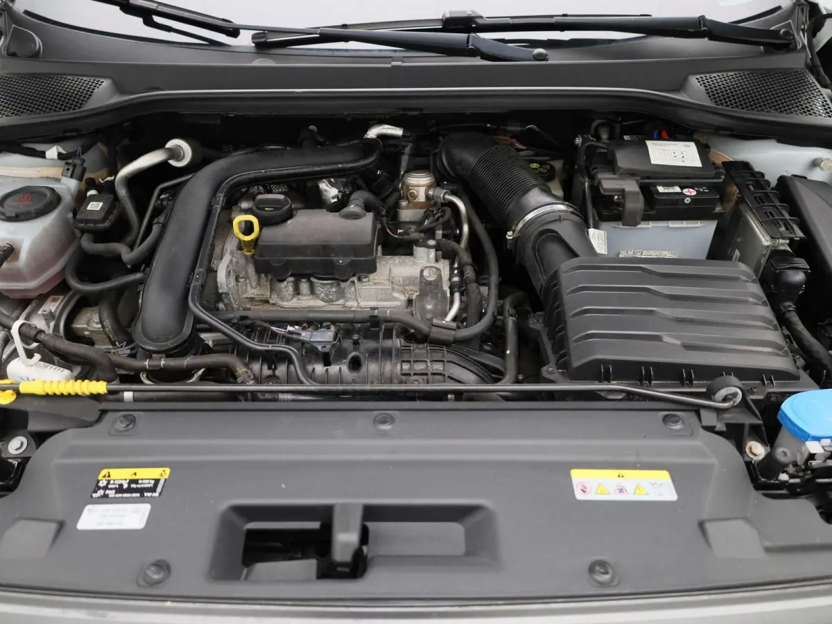 1.0 TSI FR Business Intense | ACHTERUITRIJCAMERA | STOELVERWARMING | APPLE CARPLAY - ANDROID AUTO | CLIMATE CONTROL | TREKHAAK |