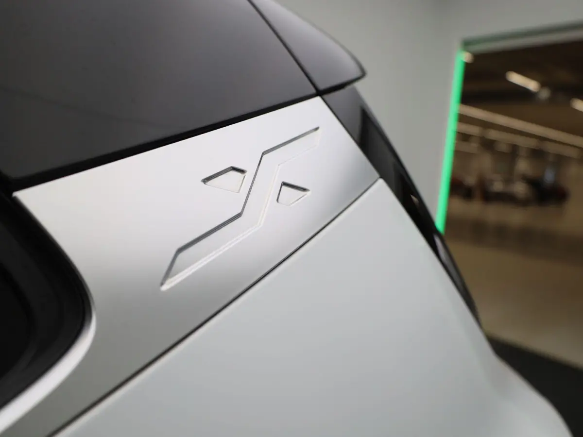 1.0 TSI FR Business Intense | ACHTERUITRIJCAMERA | STOELVERWARMING | APPLE CARPLAY - ANDROID AUTO | CLIMATE CONTROL | TREKHAAK |