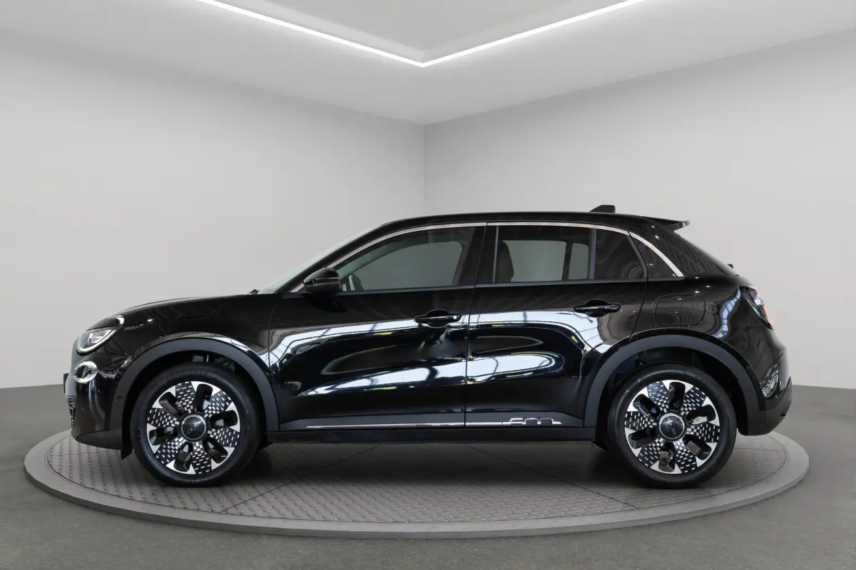 1.2 Hybrid La Prima | Camera | Lederen Bekleding | Stoelverwarming | Navigatie | Climate Controle | Keyless | Apple Carplay & Android Auto |