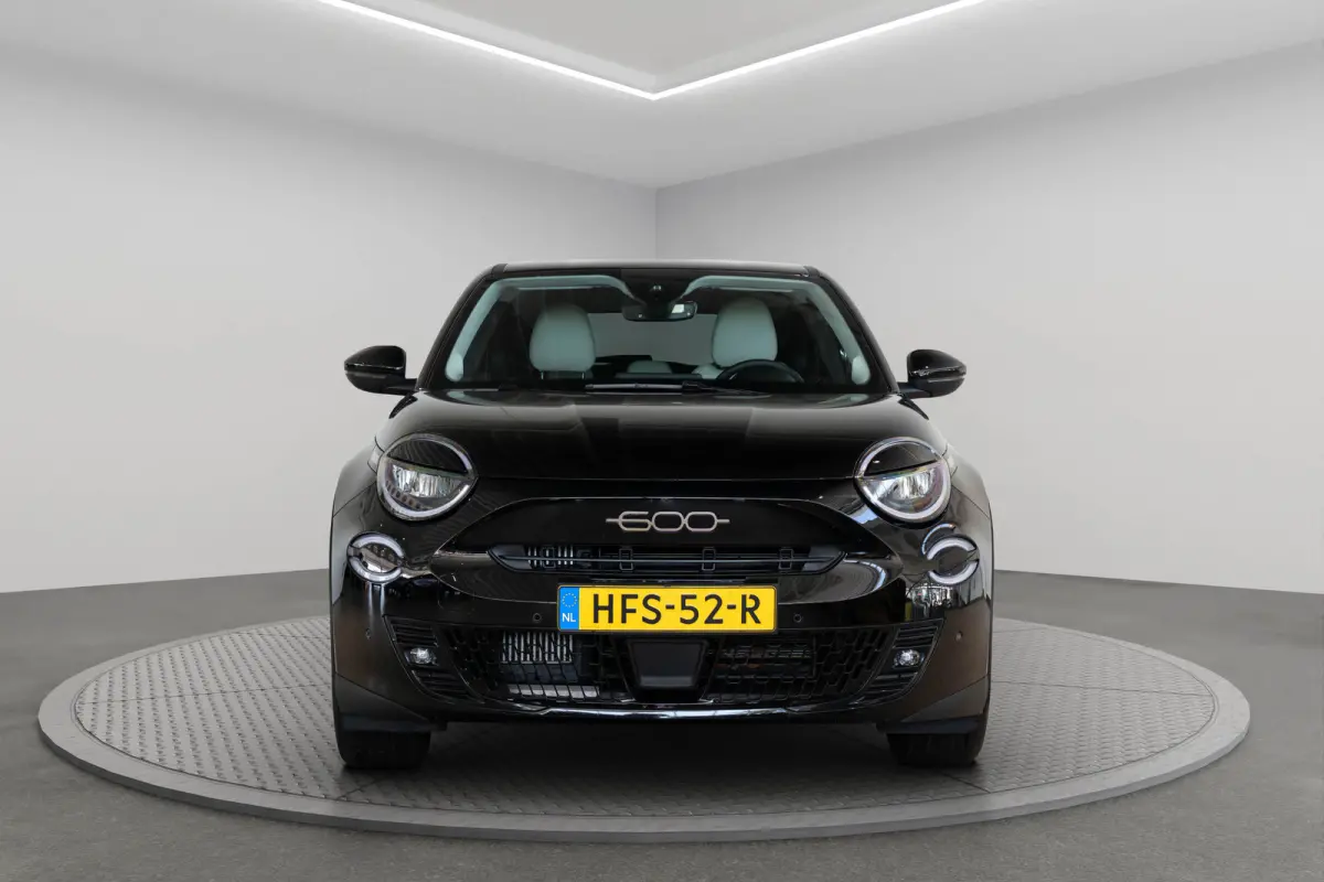 1.2 Hybrid La Prima | Camera | Lederen Bekleding | Stoelverwarming | Navigatie | Climate Controle | Keyless | Apple Carplay & Android Auto |