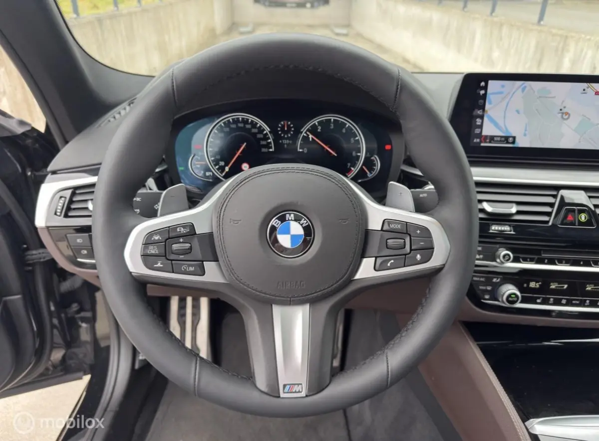 530i M-Sport xDrive High Executive Softclose