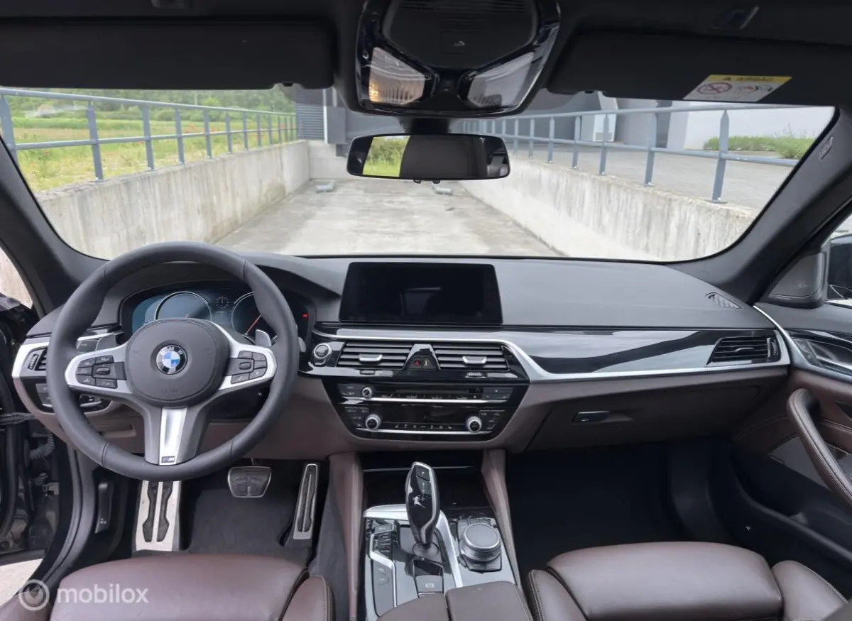 530i M-Sport xDrive High Executive Softclose