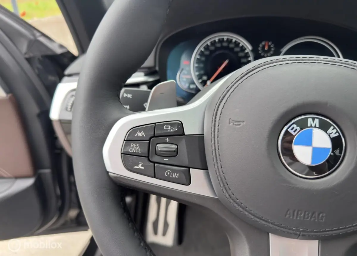 530i M-Sport xDrive High Executive Softclose