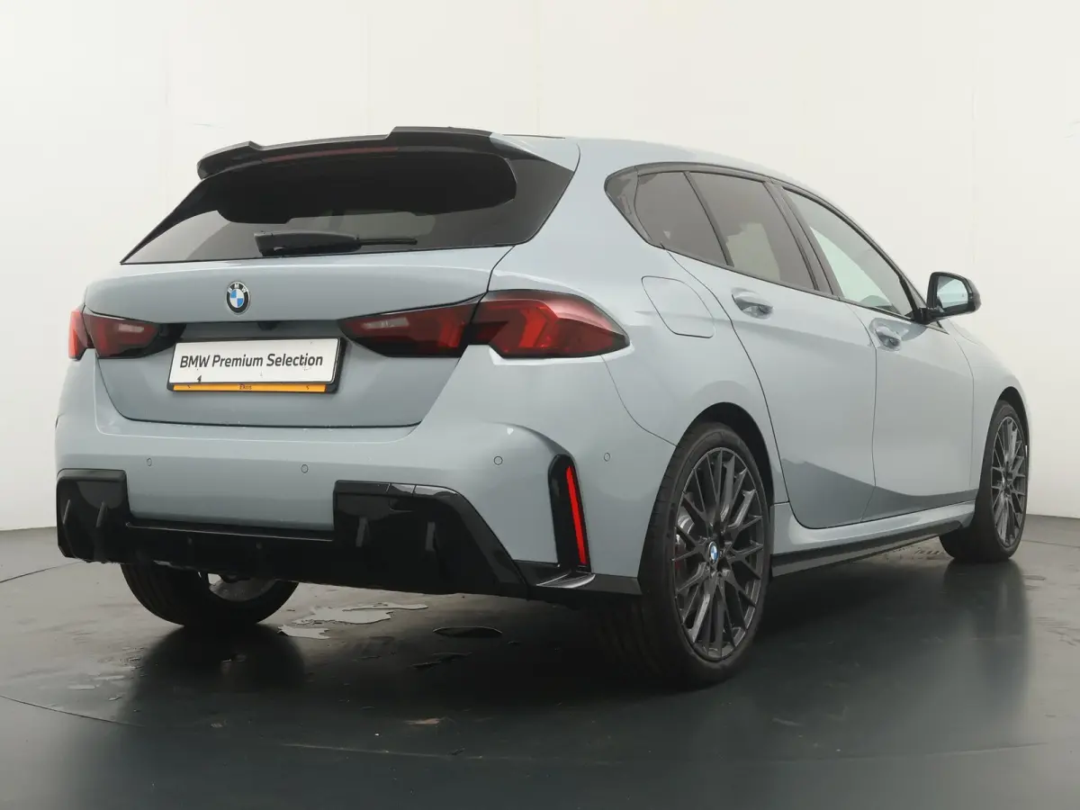 120 | M-Sport Pro | Harman Kardon | Panoramadak | Adaptive Cruise